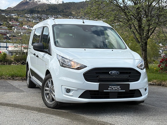 Ford Transit Connect 2 of 5