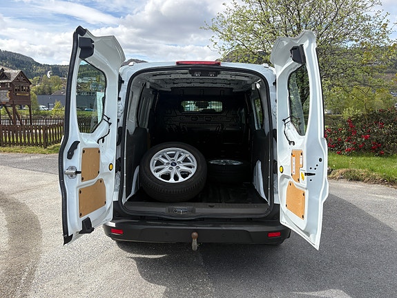 Ford Transit Connect 5 of 5