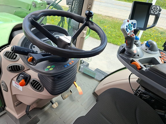 Fendt 720 Vario 11 of 21