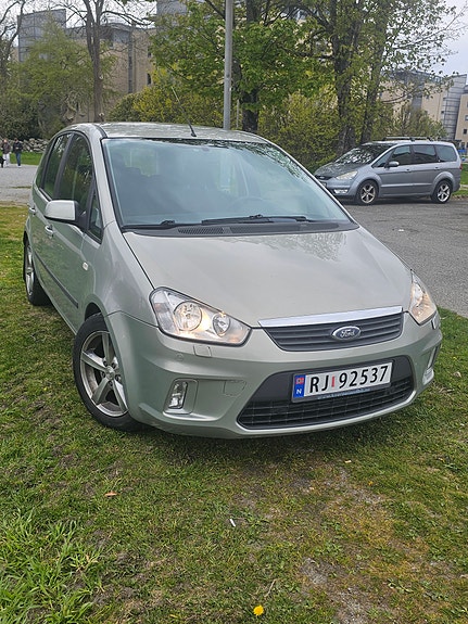 Ford Focus 2 of 13