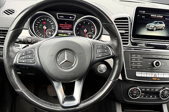 Mercedes-Benz GLE500 e 19 of 30