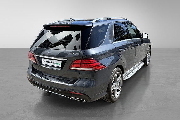 Mercedes-Benz GLE500 e 6 of 30