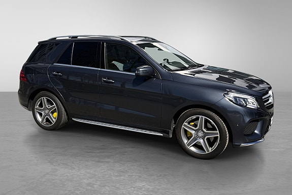 Mercedes-Benz GLE500 e 3 of 30