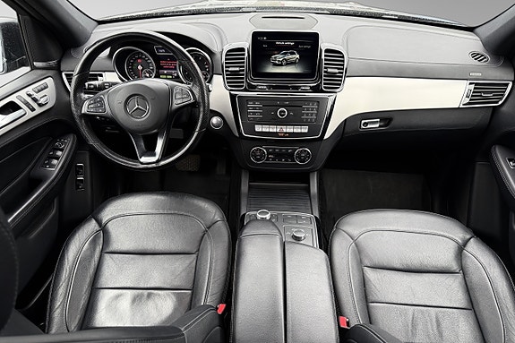 Mercedes-Benz GLE500 e 15 of 30