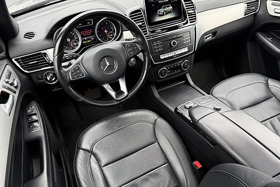 Mercedes-Benz GLE500 e 14 of 30