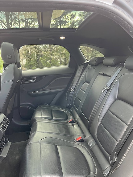 Jaguar F-PACE 9 of 22