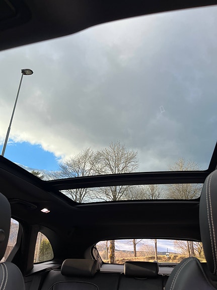 Jaguar F-PACE 17 of 22