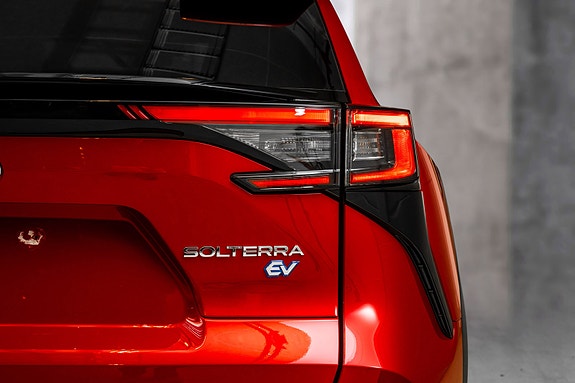 Subaru Solterra 8 of 27
