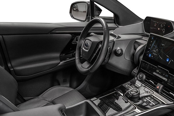 Subaru Solterra 26 of 27