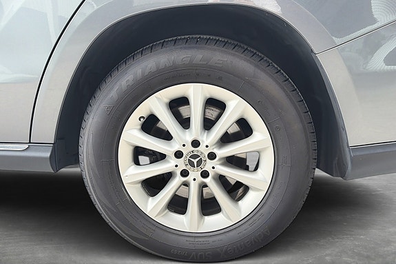 Mercedes-Benz GLS350 d 27 of 30