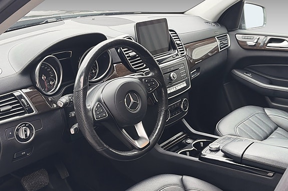 Mercedes-Benz GLS350 d 11 of 30