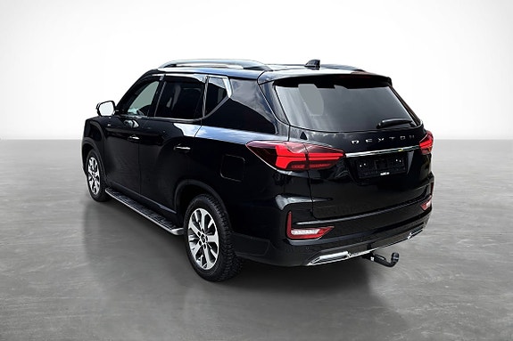 KGM Rexton 7 of 19