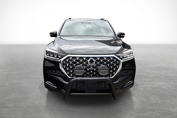 KGM Rexton 2 of 19