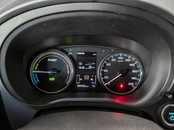 Mitsubishi Outlander 16 of 30