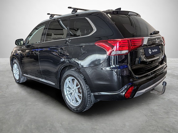 Mitsubishi Outlander 3 of 30