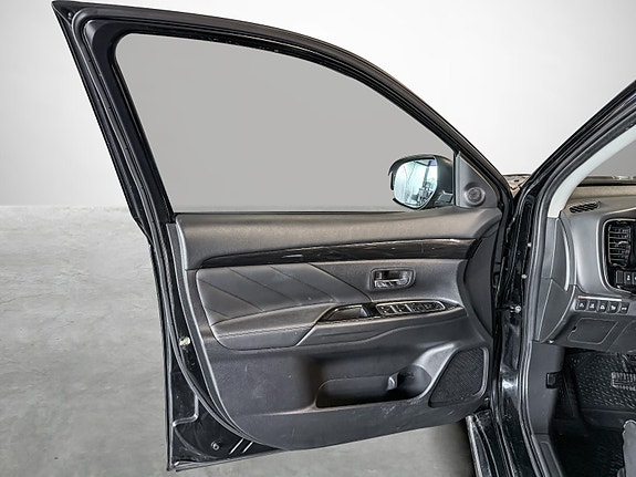 Mitsubishi Outlander 9 of 30