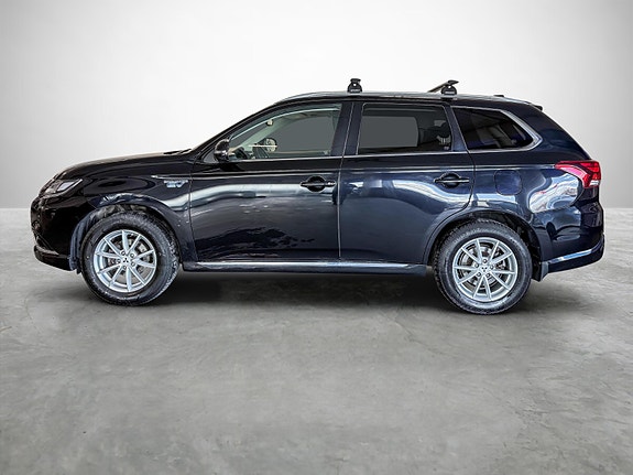 Mitsubishi Outlander 2 of 30