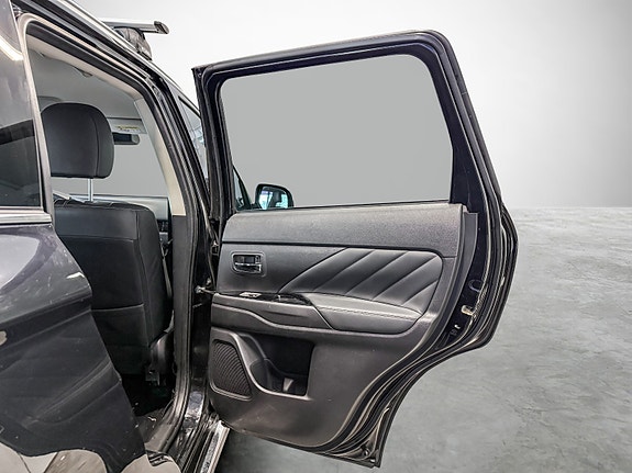 Mitsubishi Outlander 24 of 30