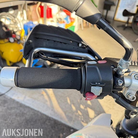 BMW F 800 R 10 of 13