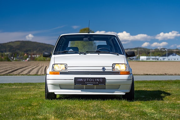 Renault 5 3 of 18