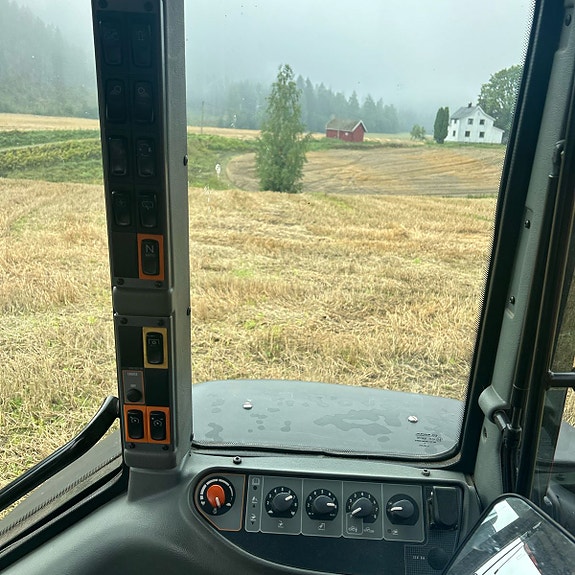 Valtra A93 med Ålø Q46 2017, kr 428 000,-