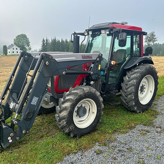 Valtra A93 med Ålø Q46 2017, kr 428 000,-