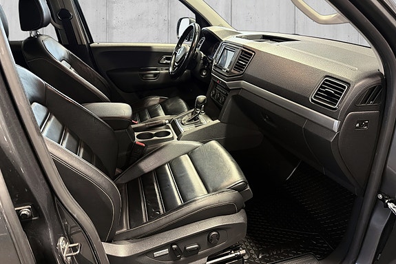 Volkswagen Amarok 13 of 23