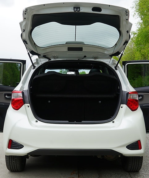 Toyota Yaris 23 of 30