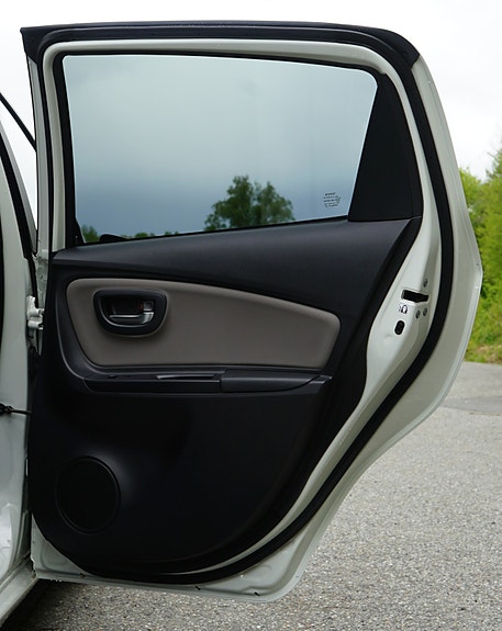 Toyota Yaris 21 of 30