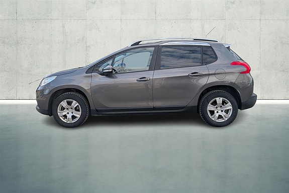 Peugeot 2008 2 of 5