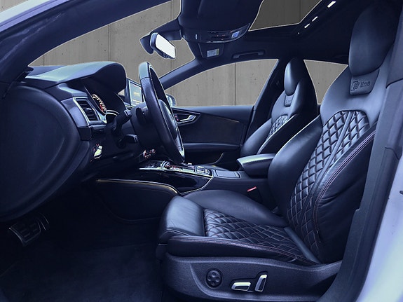Audi A7 9 of 30