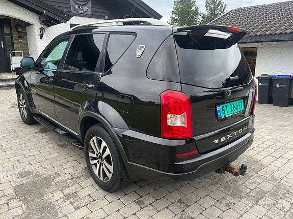 SsangYong Rexton W 3 of 18