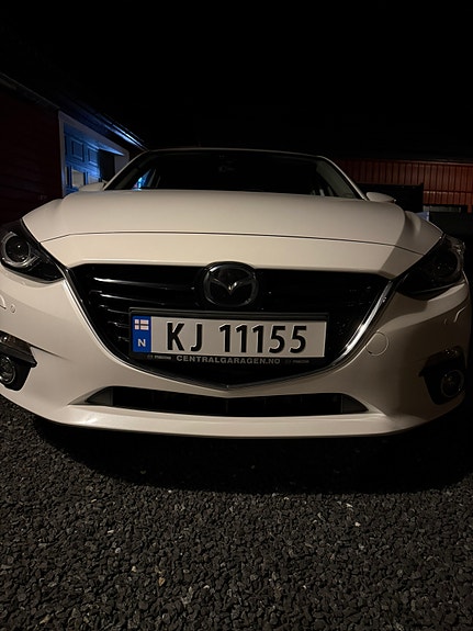 Mazda 3 2 of 7