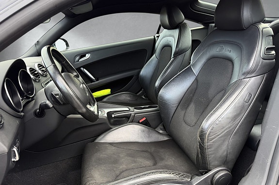Audi TT 17 of 30