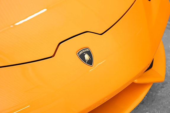 Lamborghini Huracan 4 of 5