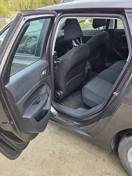 Peugeot 308 22 of 29