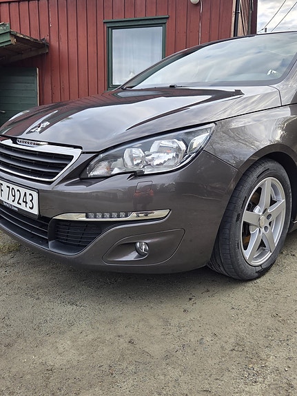 Peugeot 308 5 of 29