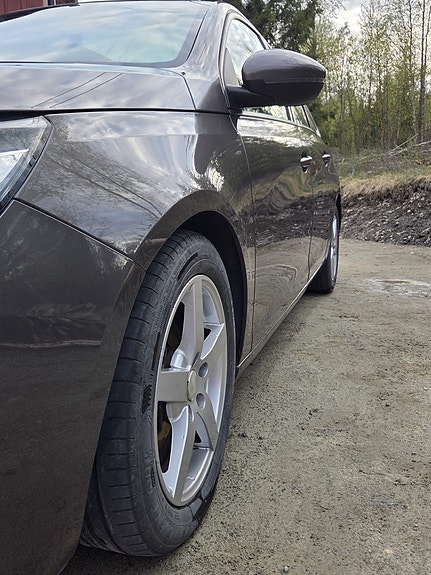 Peugeot 308 4 of 29