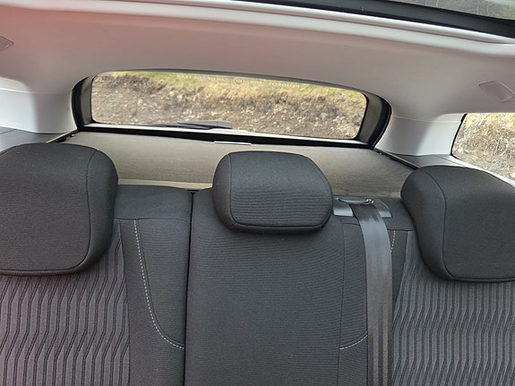 Peugeot 308 8 of 29