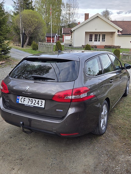 Peugeot 308 28 of 29