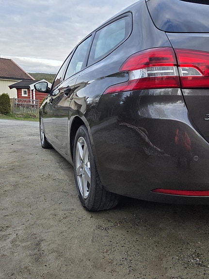 Peugeot 308 26 of 29