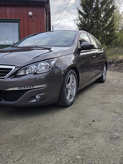 Peugeot 308 6 of 29