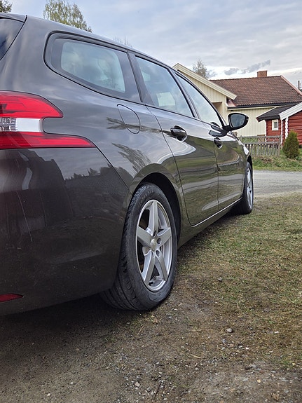 Peugeot 308 29 of 29