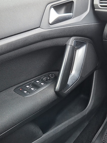 Peugeot 308 13 of 29
