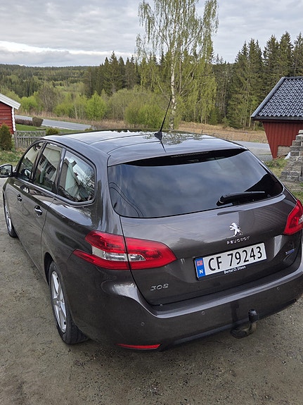 Peugeot 308 25 of 29