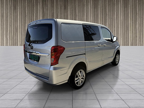 BYD T3 4 of 12