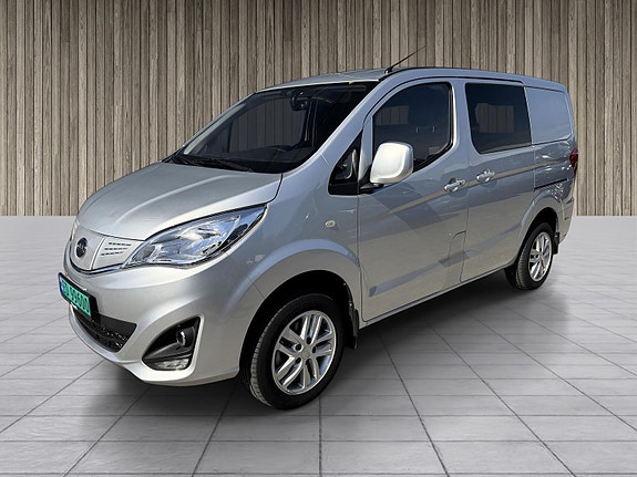 BYD T3