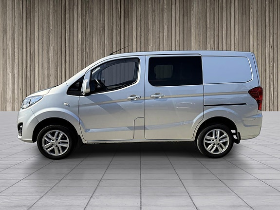 BYD T3 7 of 12