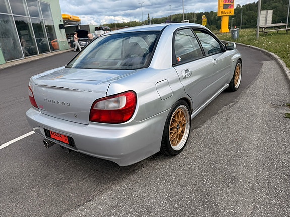 Subaru Impreza 6 of 30