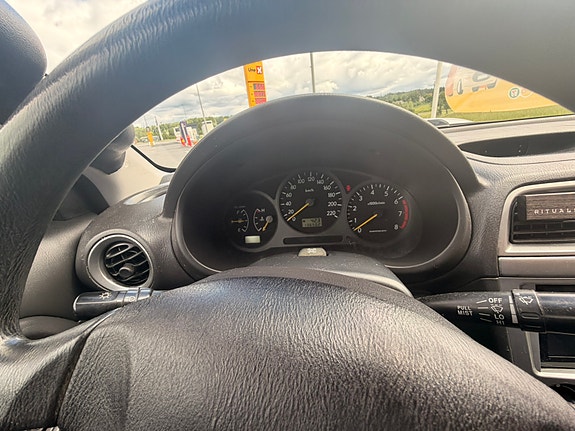 Subaru Impreza 18 of 30